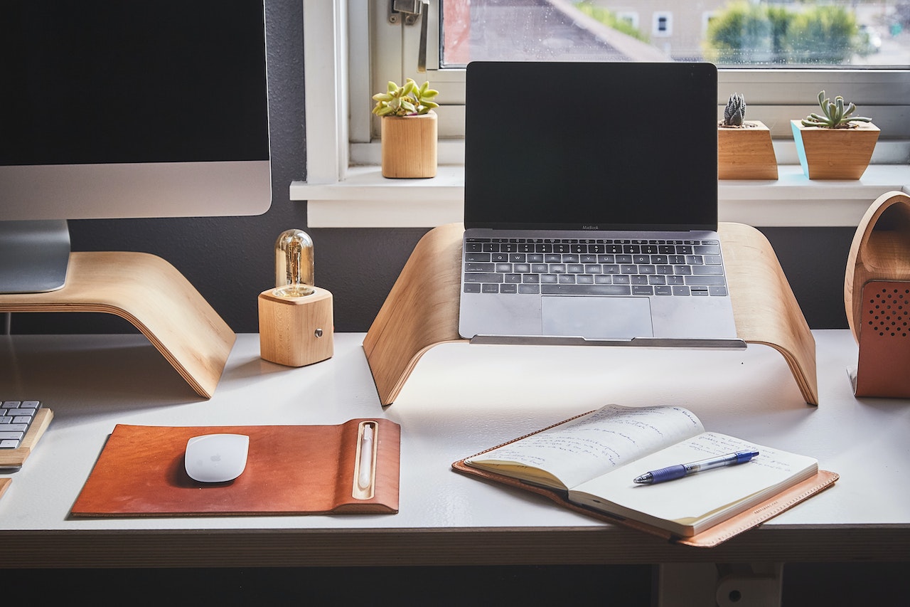 Home office – what gadgets are the best for those who work from home?